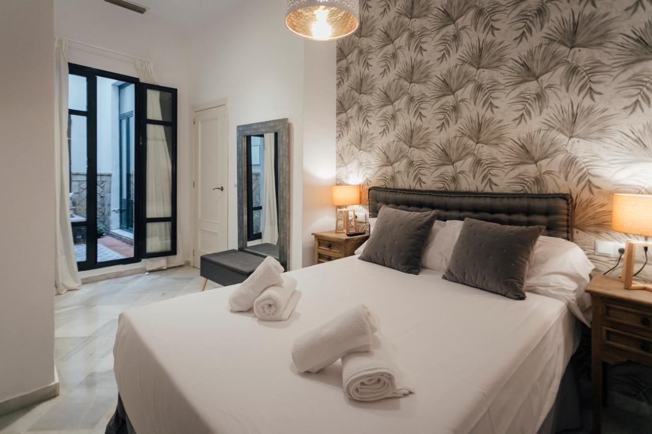 Precioso apartamento con patio en La Alameda Sevilla Exterior foto