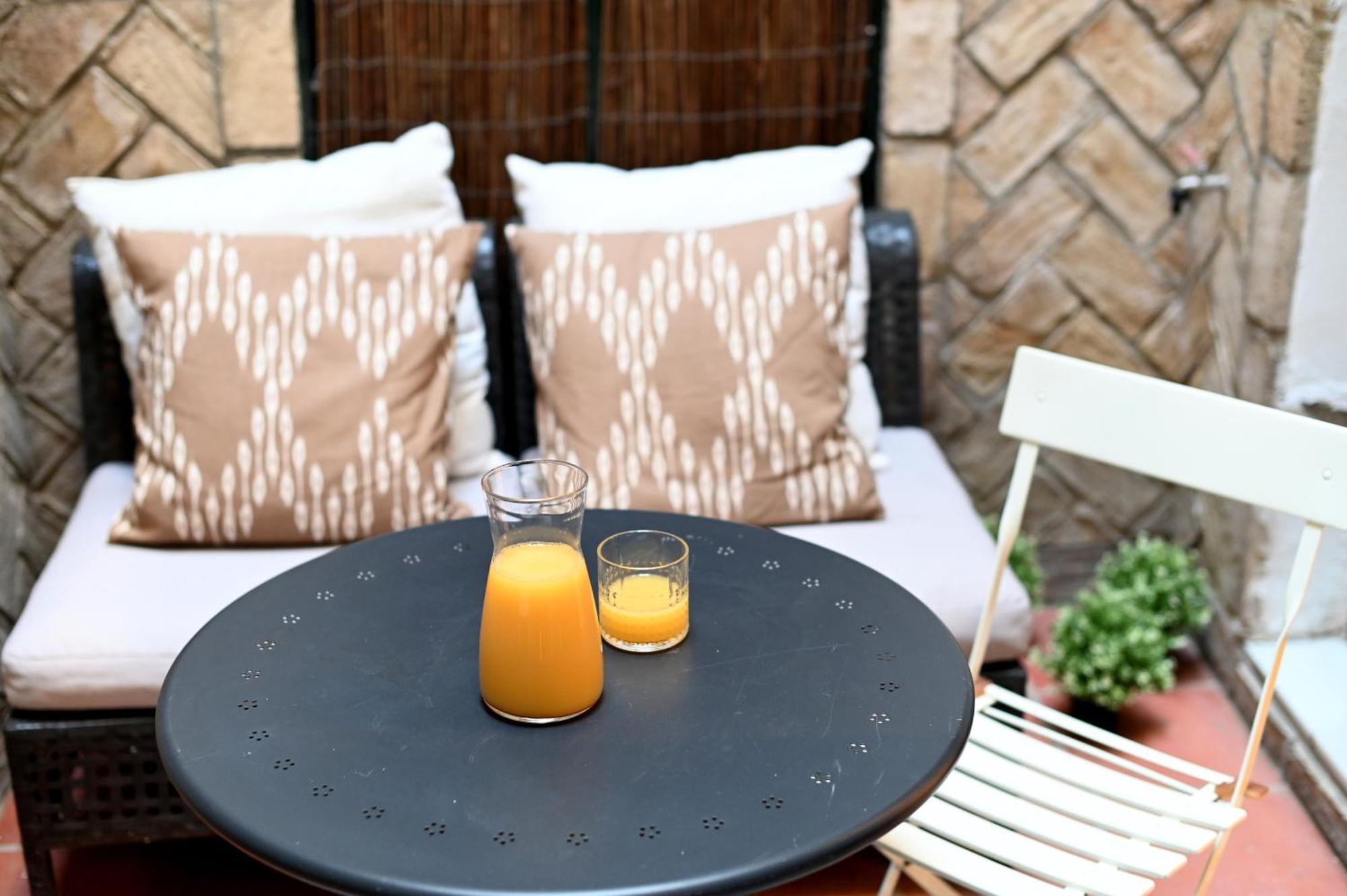 Precioso apartamento con patio en La Alameda Sevilla Habitación foto